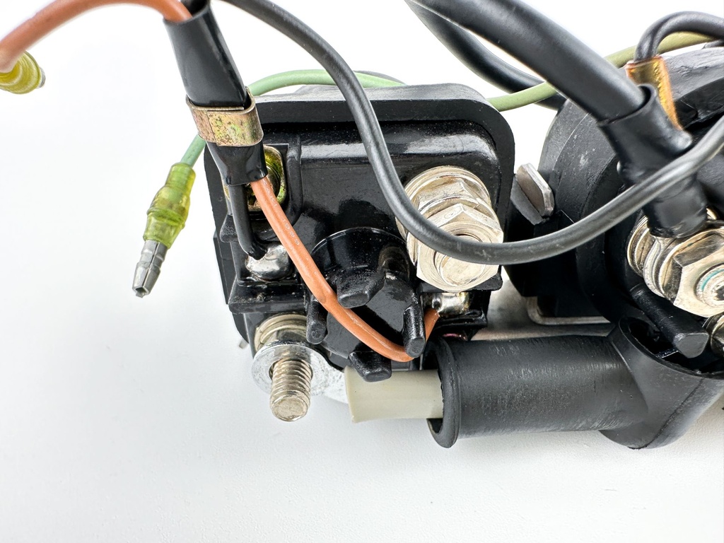 2001 Yamaha 115 HP 2 Stroke Outboard Start Trim Tilt Relay 6E5-81950-00-00 OEM