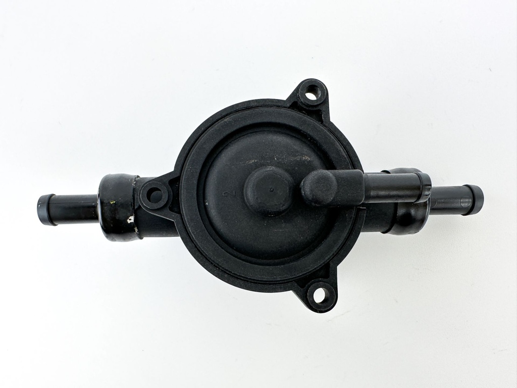 2008 Evinrude 200 HP 2 Stroke Outboard Fuel Lift Pump 5010308 OEM