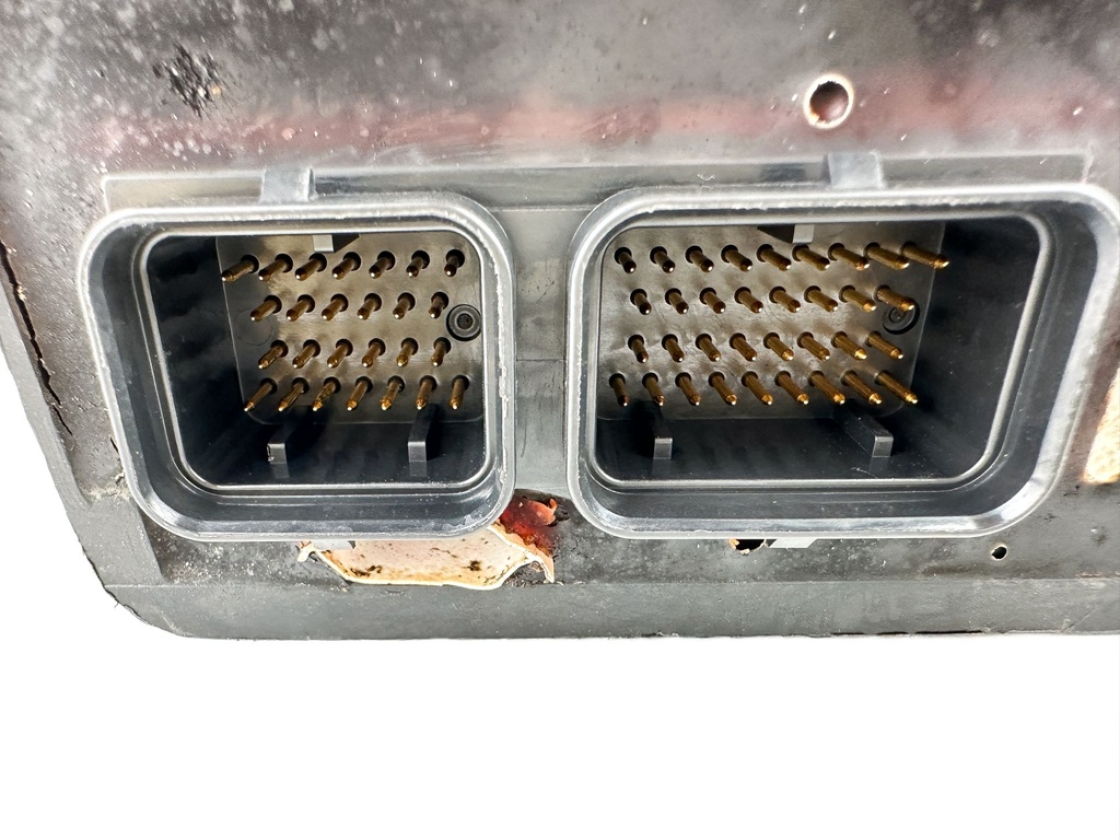 2008 Evinrude 200 HP 2 Stroke Etec Engine Control Module Unit EMM 0586982 Damaged