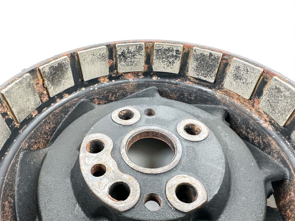 2008 Evinrude 200 HP 2 Stroke Etec Outboard Flywheel 5007033 OEM