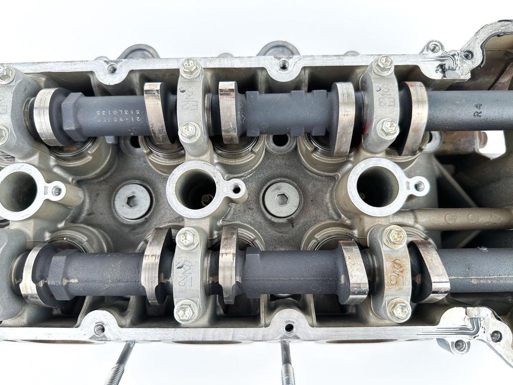 2024 Suzuki 250 HP 4 Stroke Outboard Starboard Cylinder Head 11101-93J20 OEM