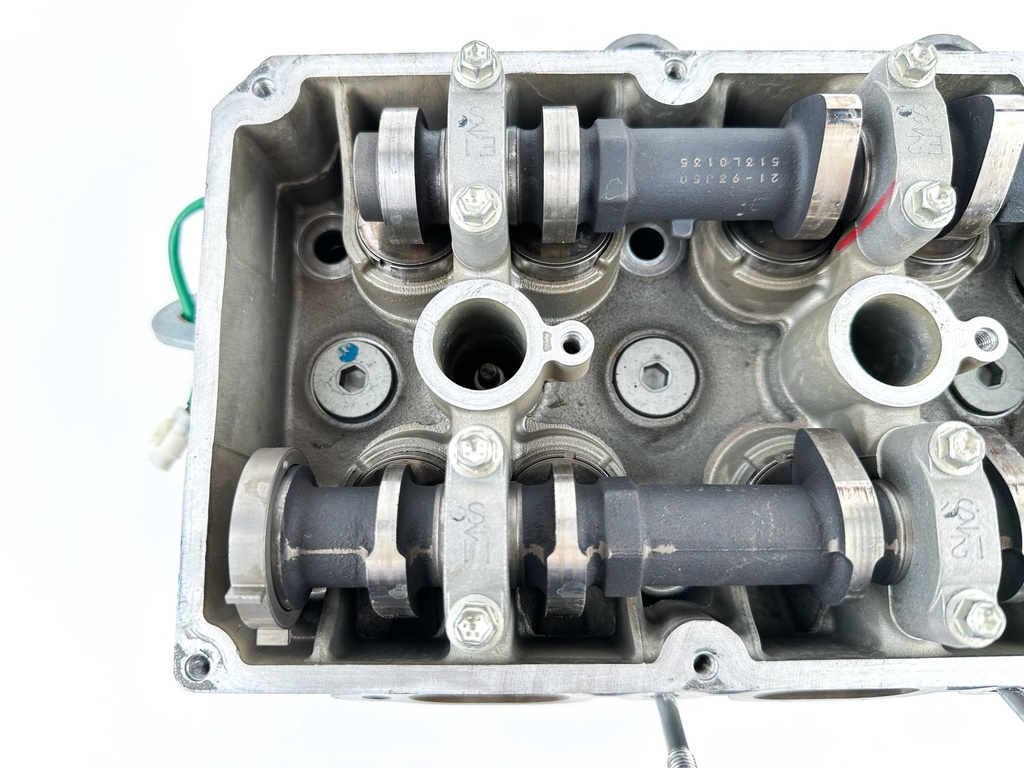 2024 Suzuki 250 HP 4 Stroke Outboard Starboard Cylinder Head 11101-93J20 OEM