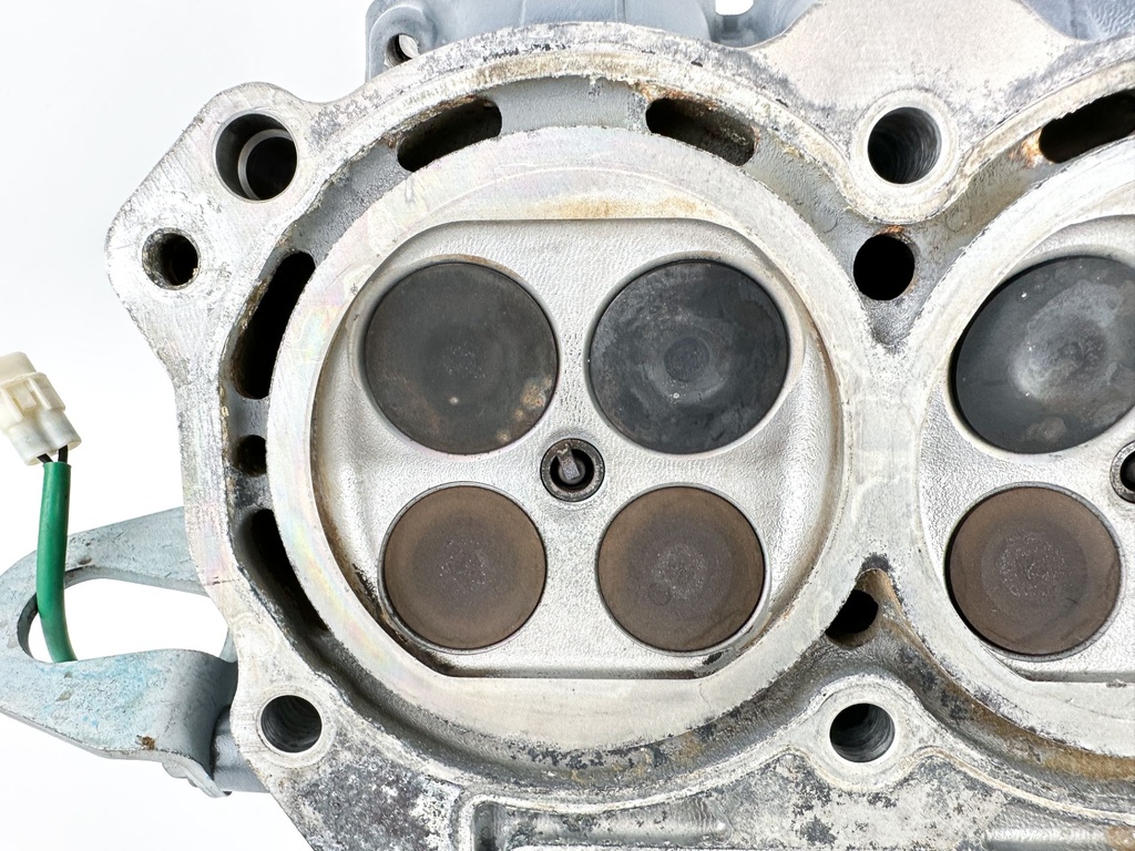 2024 Suzuki 250 HP 4 Stroke Outboard Starboard Cylinder Head 11101-93J20 OEM