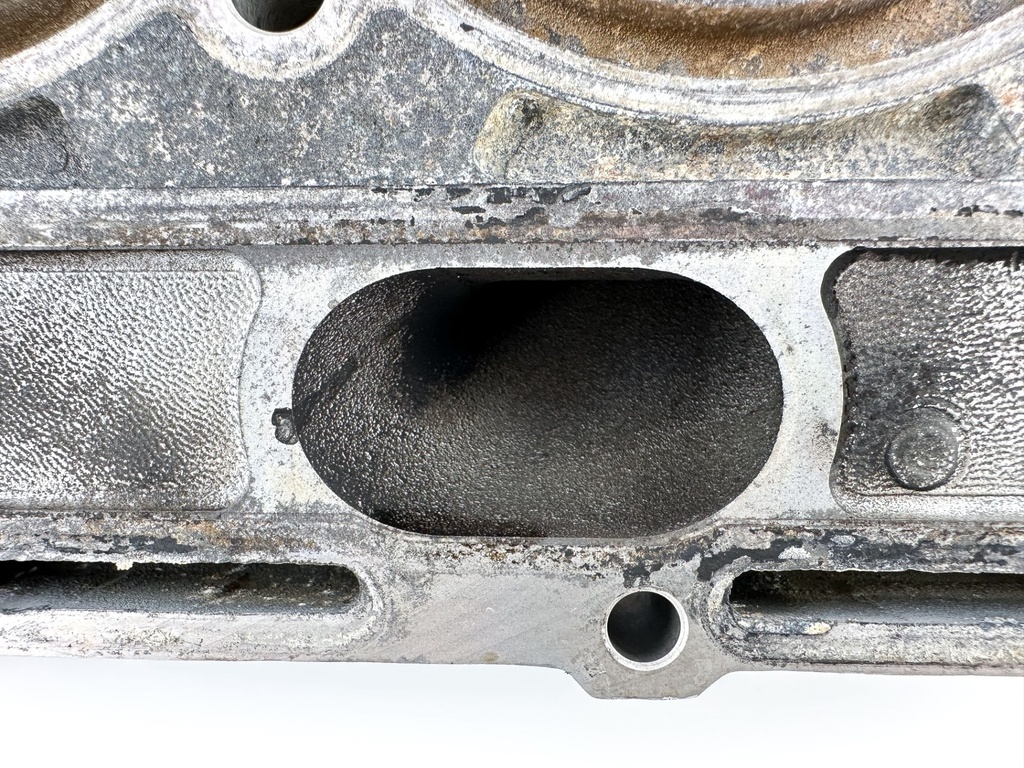 2024 Suzuki 250 HP 4 Stroke Outboard Port Cylinder Head 11103-93J20 OEM