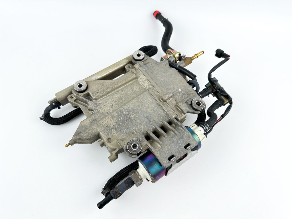 2007 Yamaha 250 HP 4 Stroke Outboard VST Float Chamber Assembly 6P2-14180-03-00 OEM
