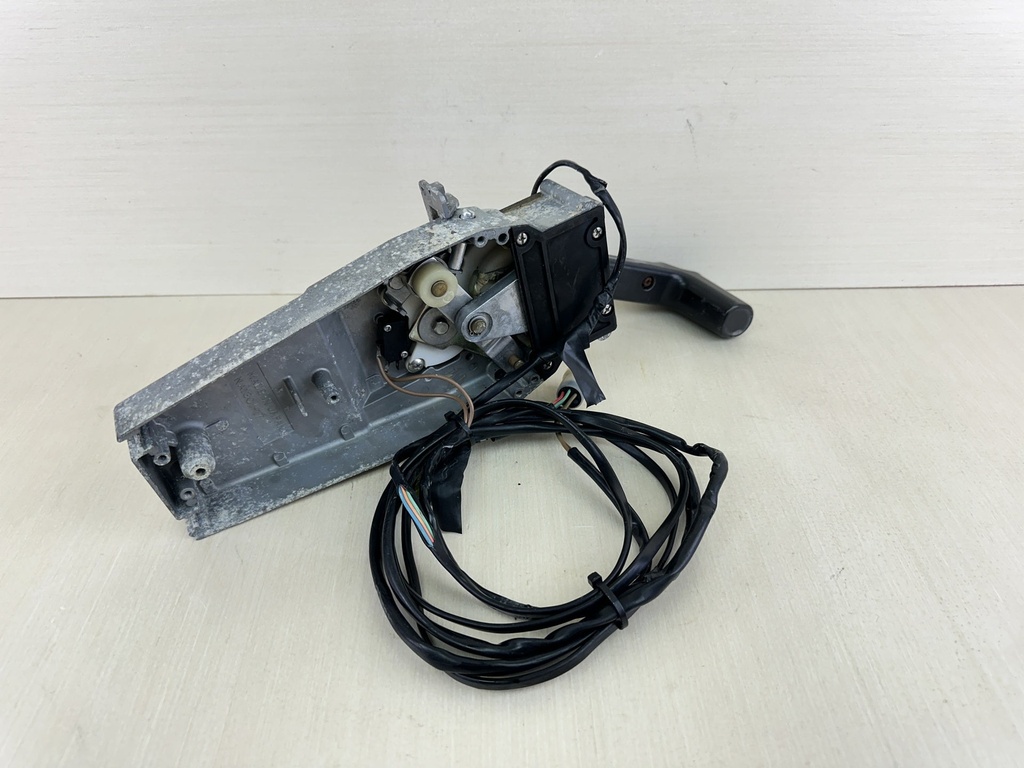 Yamaha Top Mount Binnacle Control Box 704 - Parts