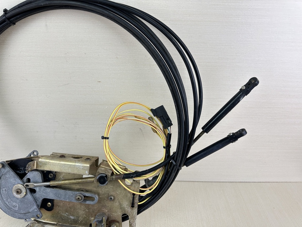 Evinrude Johnson Top Mount Binnacle Control Box With Trim Tilt Switch & Cables