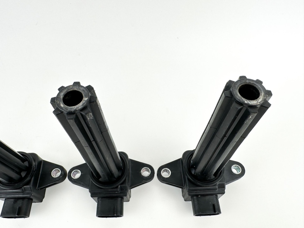 2007 Yamaha 250 HP 4 Stroke Outboard Ignition Coil Set 6P2-82310-01-00 - Tested