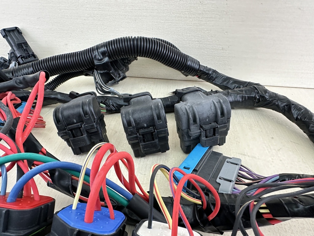 Mercury Verado 275HP 4 Stroke Outboard Engine Wire Harness Assembly 880616T05