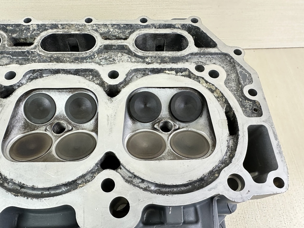 2006 Yamaha 150HP 4 Stroke Outboard Cylinder Head Assembly 63P-W009A-02-9S