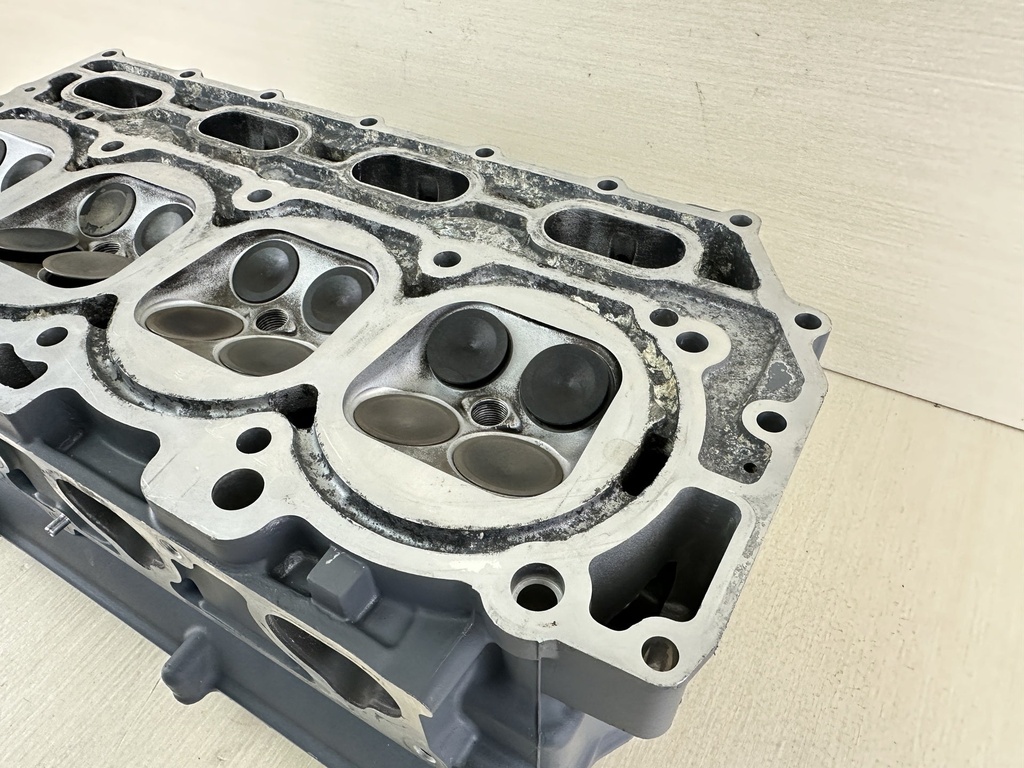 2006 Yamaha 150HP 4 Stroke Outboard Cylinder Head Assembly 63P-W009A-02-9S