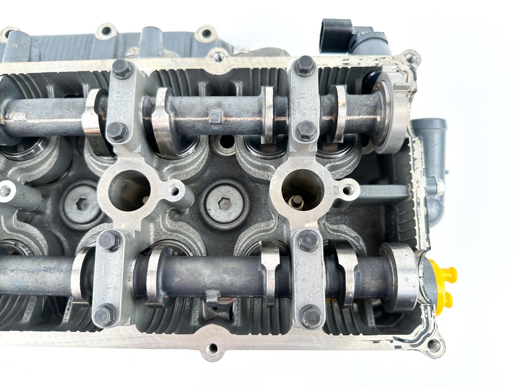 2008 Suzuki 115 HP 4 Stroke Outboard Cylinder Head 11100-90J11 OEM