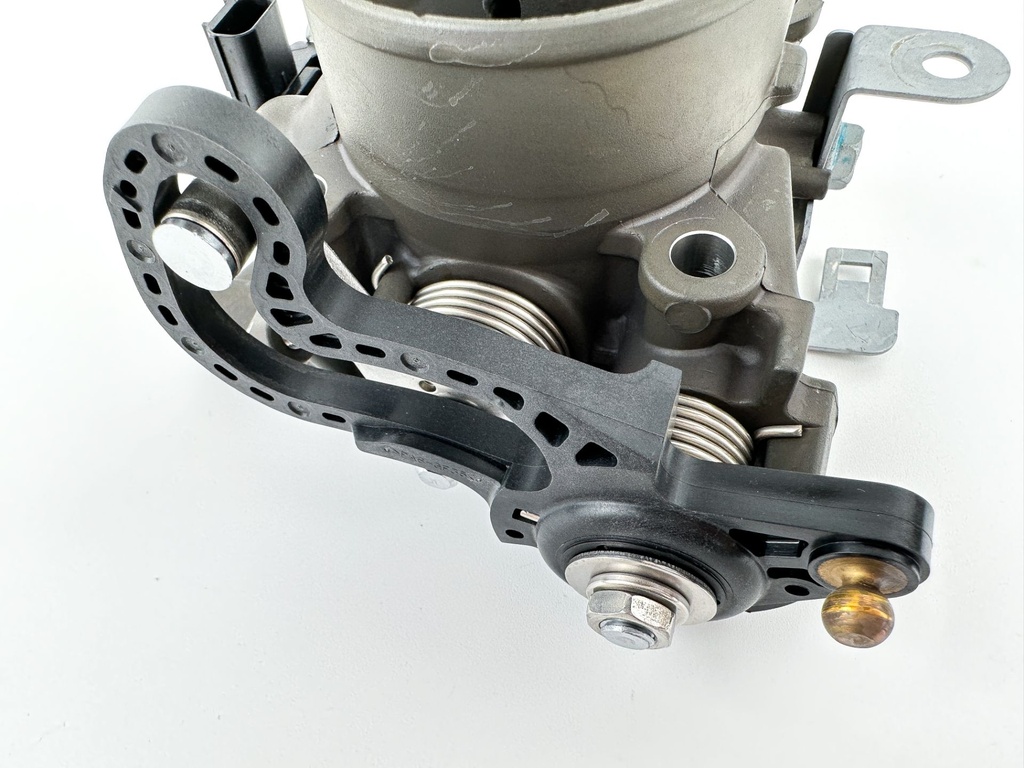 2011 Honda 135 HP 4 Stroke Outboard Throttle Body Assembly 16400-ZY6-013 OEM