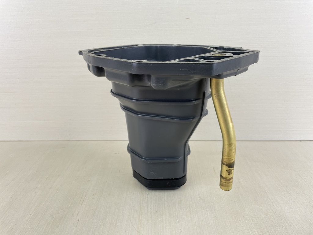 2009 Yamaha 150HP 4 Stroke Outboard Muffler Assembly 63P-14711-02-00