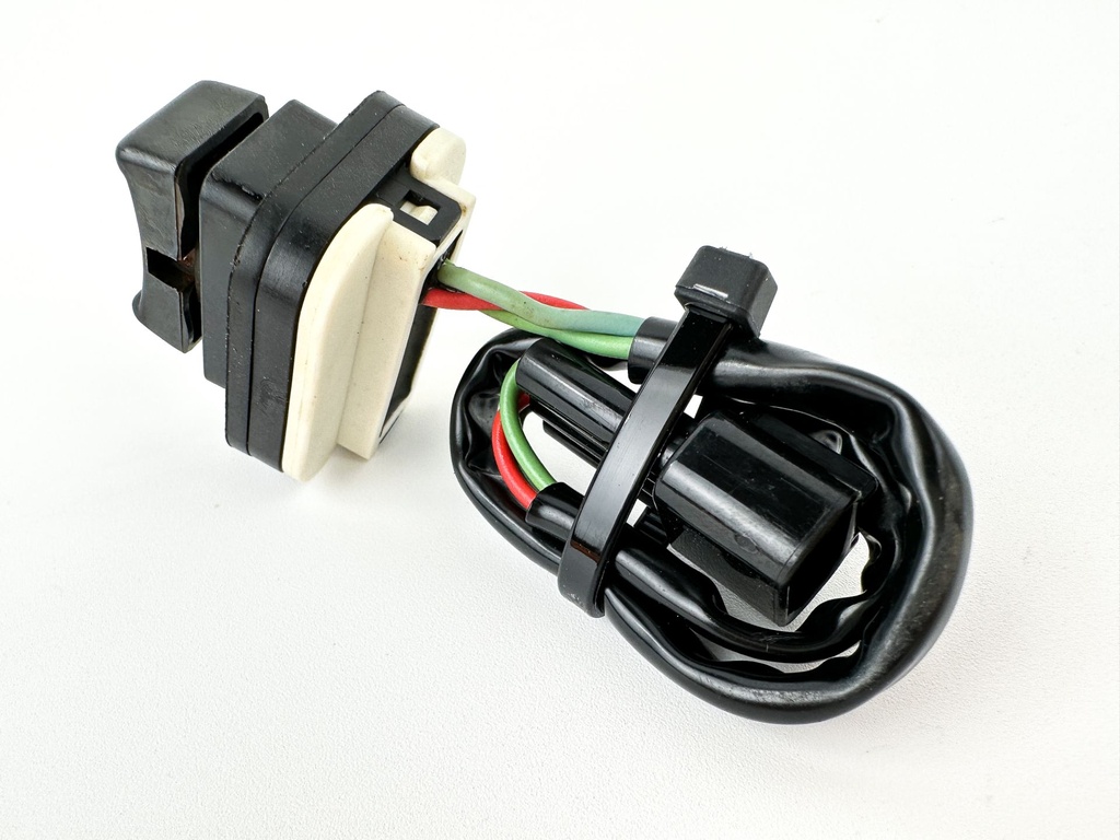 2009 Yamaha 250 HP 4 Stroke Outboard Trim Switch 6BR-82563-00-00 OEM