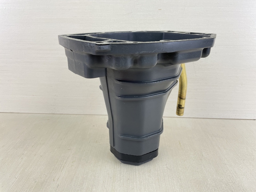 2009 Yamaha 150HP 4 Stroke Outboard Muffler Assembly 63P-14711-02-00