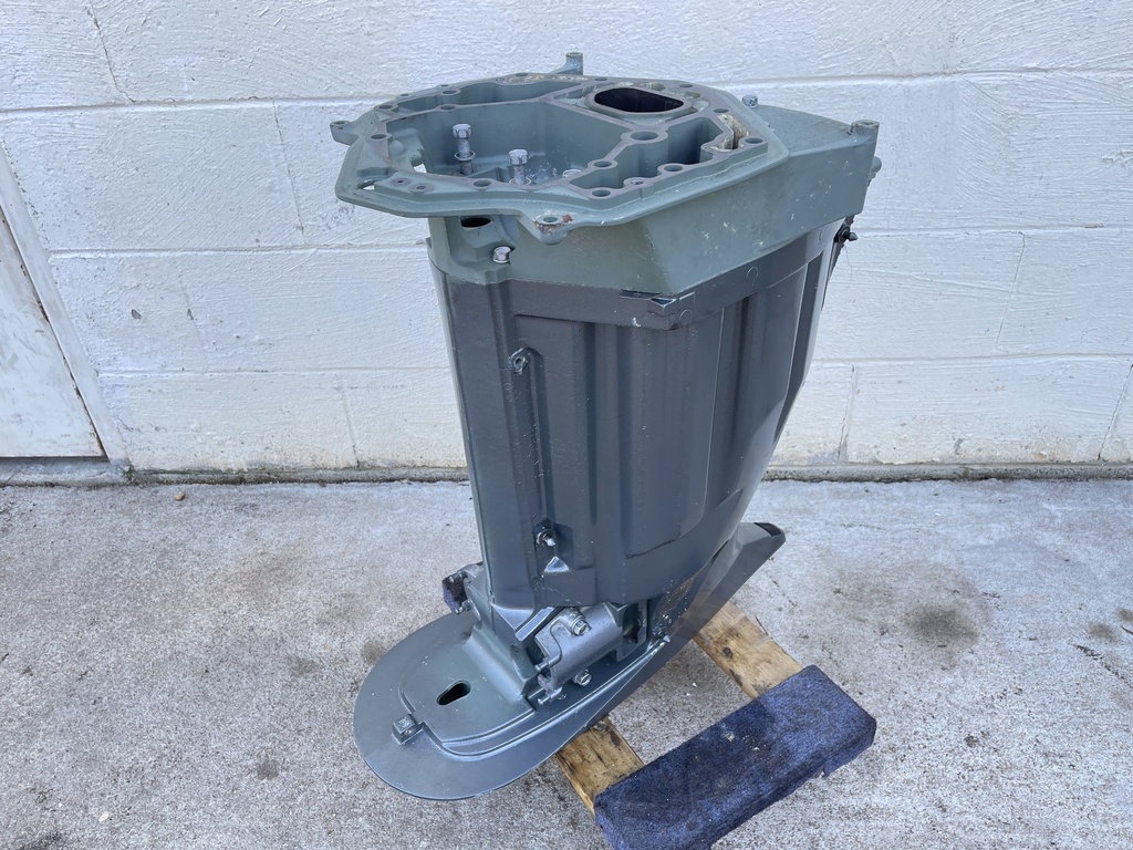 2006 Yamaha 225HP 4 Stroke Outboard Exhaust Guide Upper Casing Complete