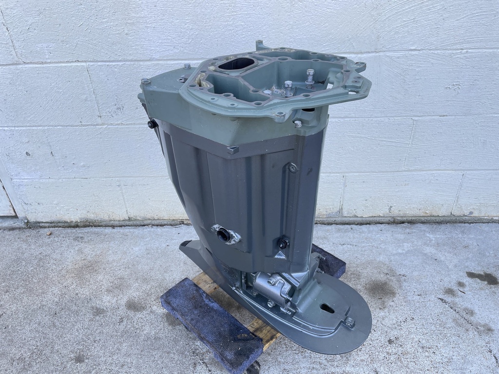 2006 Yamaha 225HP 4 Stroke Outboard Exhaust Guide Upper Casing Complete