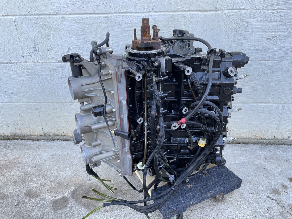 2007 Evinrude 150HP Etec Crankcase Powerhead Assembly - 547 Hours