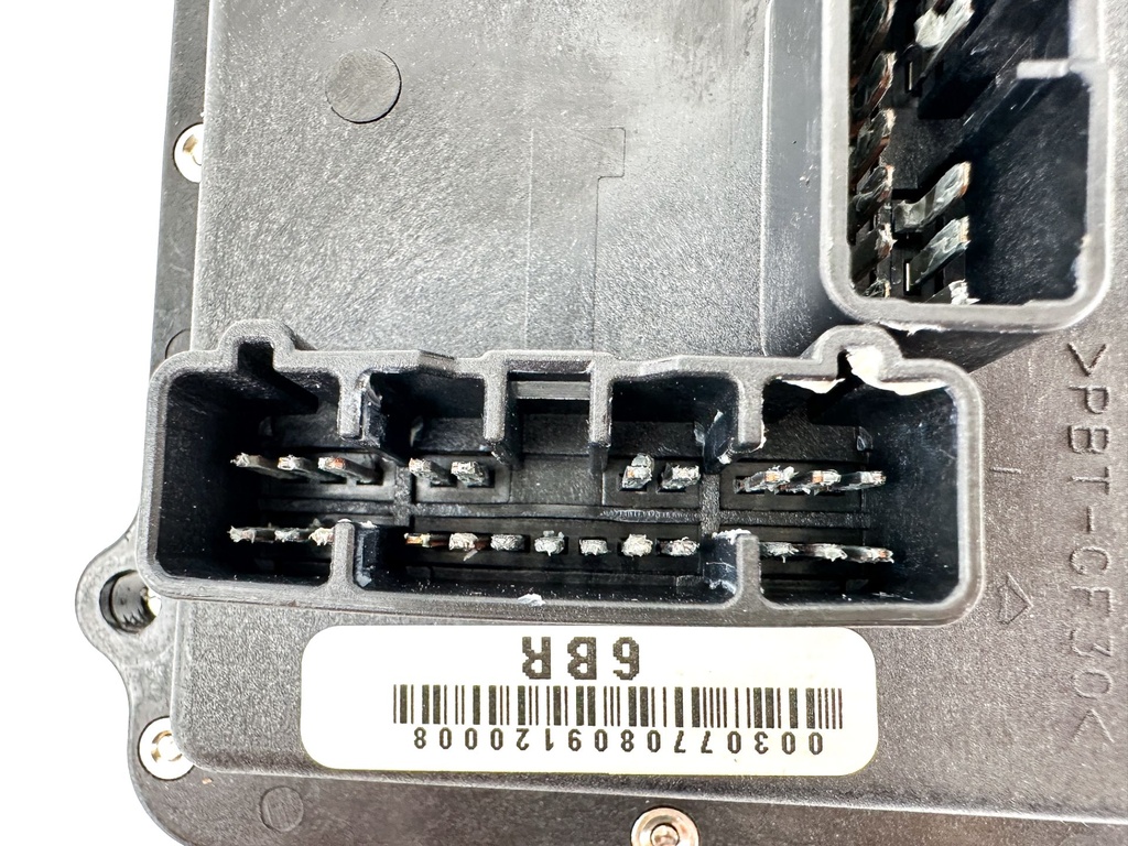 2009 Yamaha 250 HP 4 Stroke Outboard Fuse Box 6BR-82170-00-00 OEM