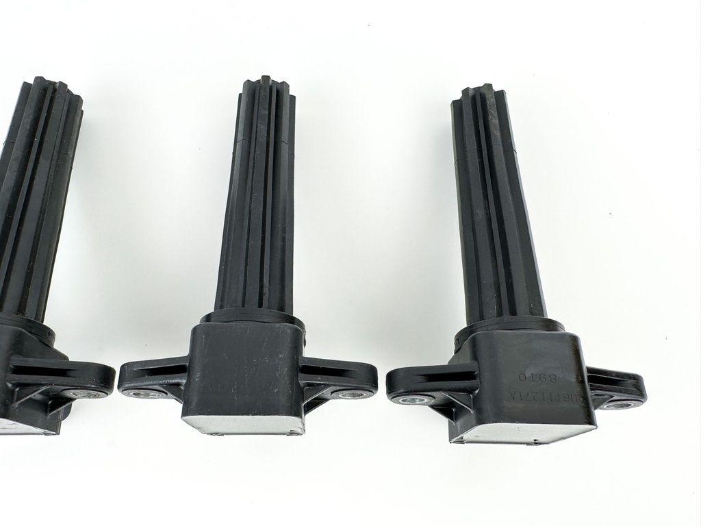 2009 Yamaha 250 HP 4 Stroke Outboard Ignition Coil Set 6P2-82310-01-00 OEM