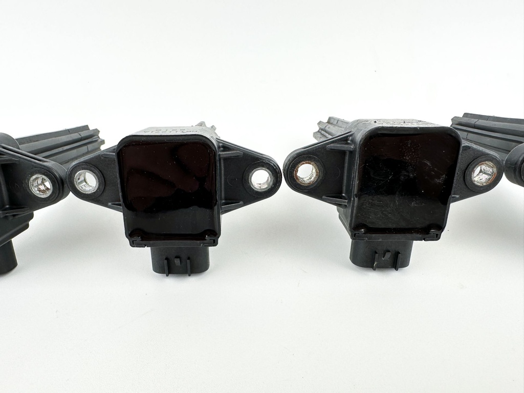 2009 Yamaha 250 HP 4 Stroke Outboard Ignition Coil Set 6P2-82310-01-00 OEM