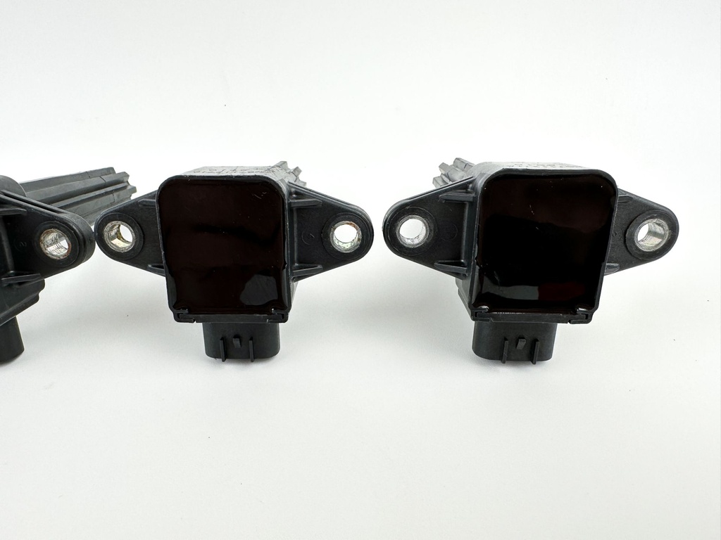 2009 Yamaha 250 HP 4 Stroke Outboard Ignition Coil Set 6P2-82310-01-00 OEM