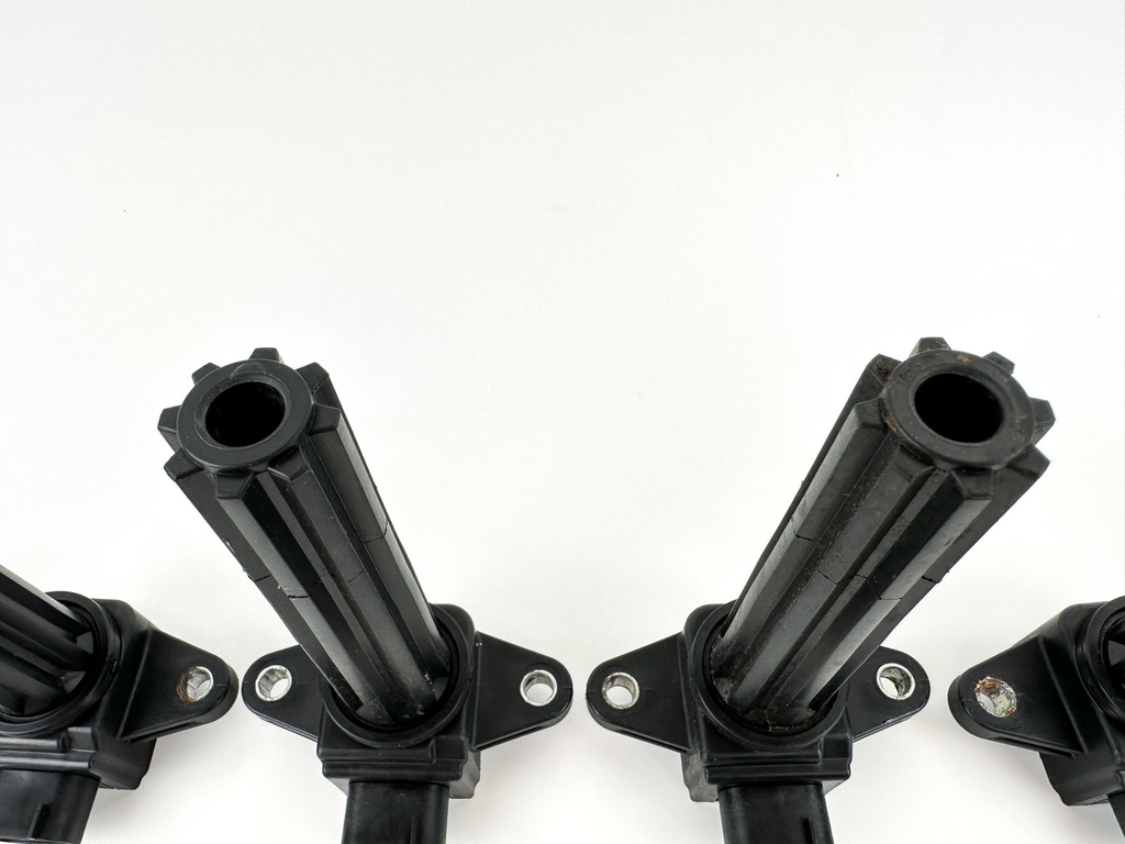 2009 Yamaha 250 HP 4 Stroke Outboard Ignition Coil Set 6P2-82310-01-00 OEM