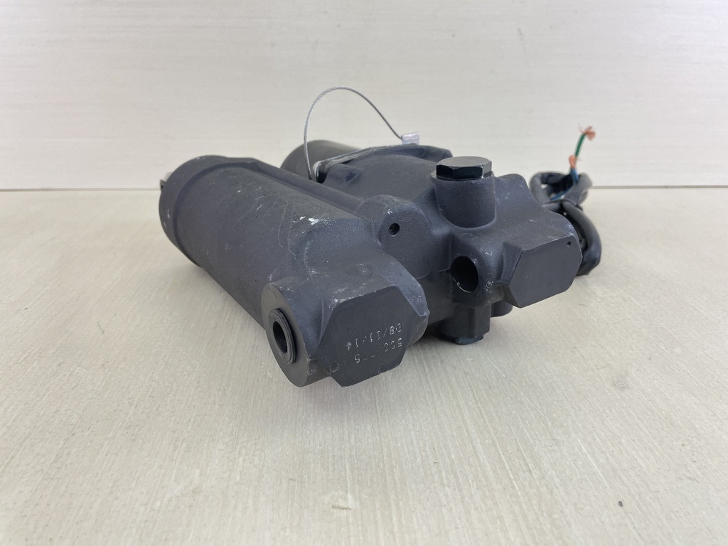 2016 Evinrude 60HP Etec 2 Stroke Outboard Power Trim Tilt Unit Assembly 5009035