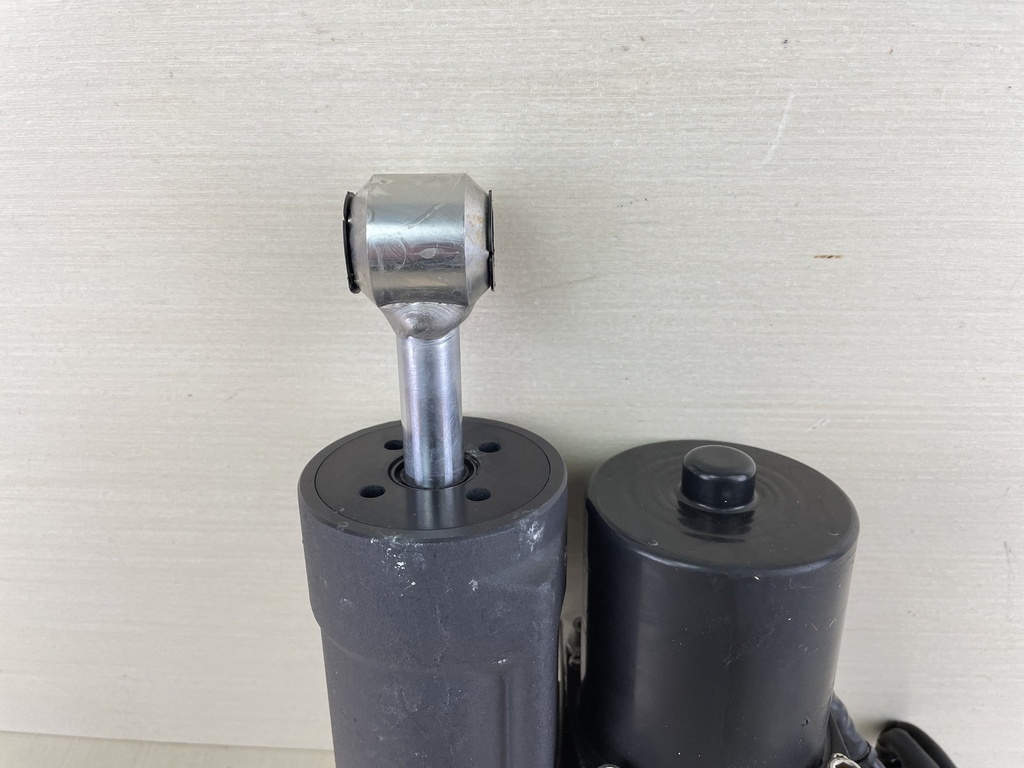 2016 Evinrude 60HP Etec 2 Stroke Outboard Power Trim Tilt Unit Assembly 5009035