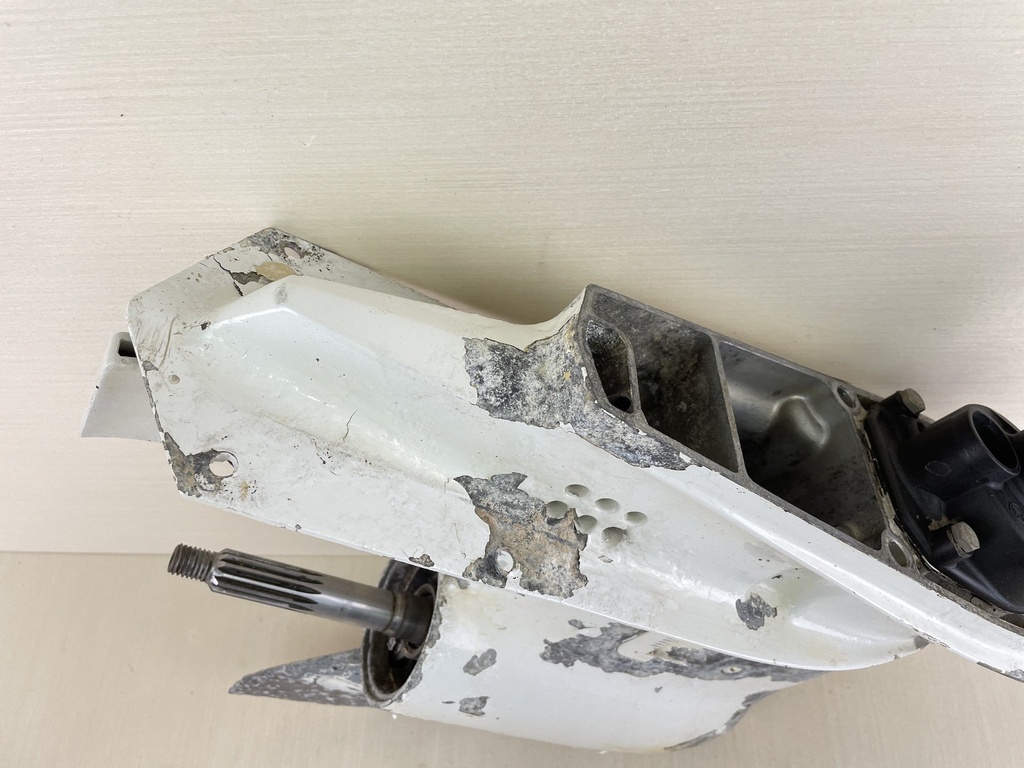 89 - 92 Johnson Evinrude 40 50 HP 2 Stroke Outboard 20" Lower Unit Gear Case 0435277