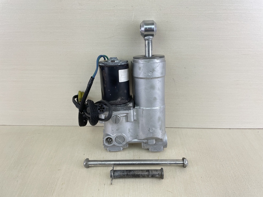 Johnson Evinrude 40HP 50 HP Power Trim & Tilt Unit 0438135 0435903