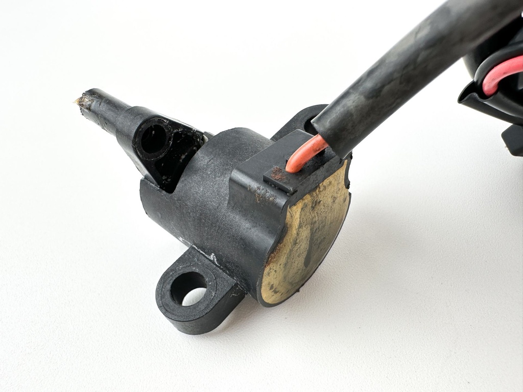 2004 Yamaha 150 HP 4 Stroke Outboard Trim Sender Unit Sensor 67H-83672-00-00 OEM