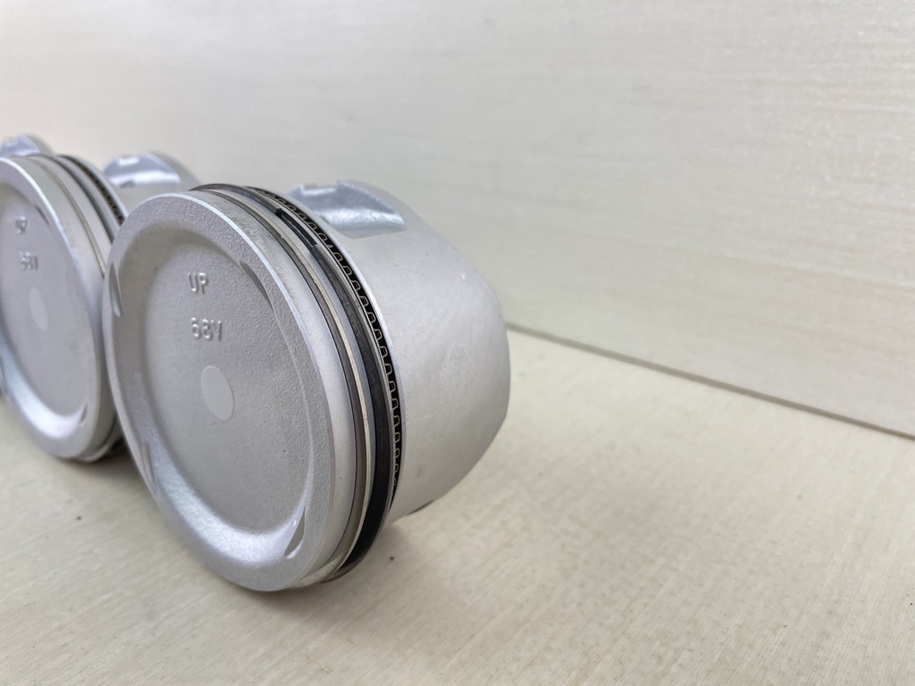 2006 Yamaha 115HP 4 Stroke Outboard Piston Connecting Rod Set 68V-W1164-01-00