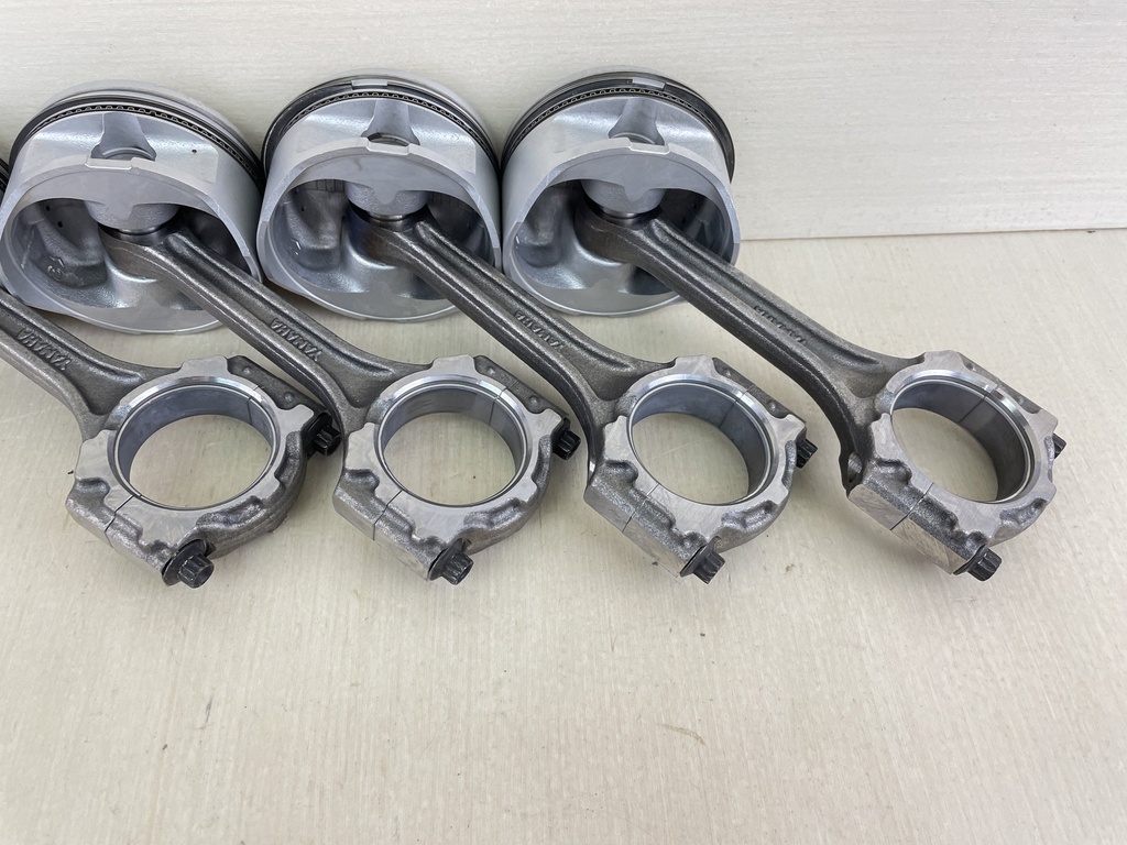 2006 Yamaha 115HP 4 Stroke Outboard Piston Connecting Rod Set 68V-W1164-01-00