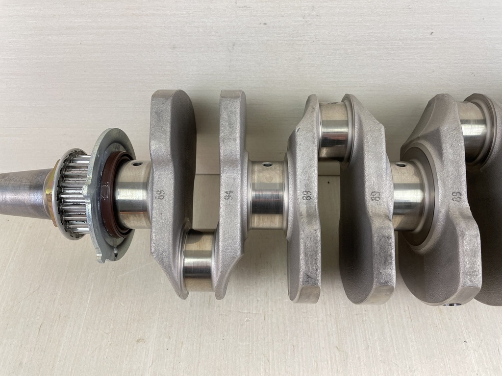 2006 Yamaha 115HP 4 Stroke Outboard Crankshaft Assembly 68V-11411-00-00