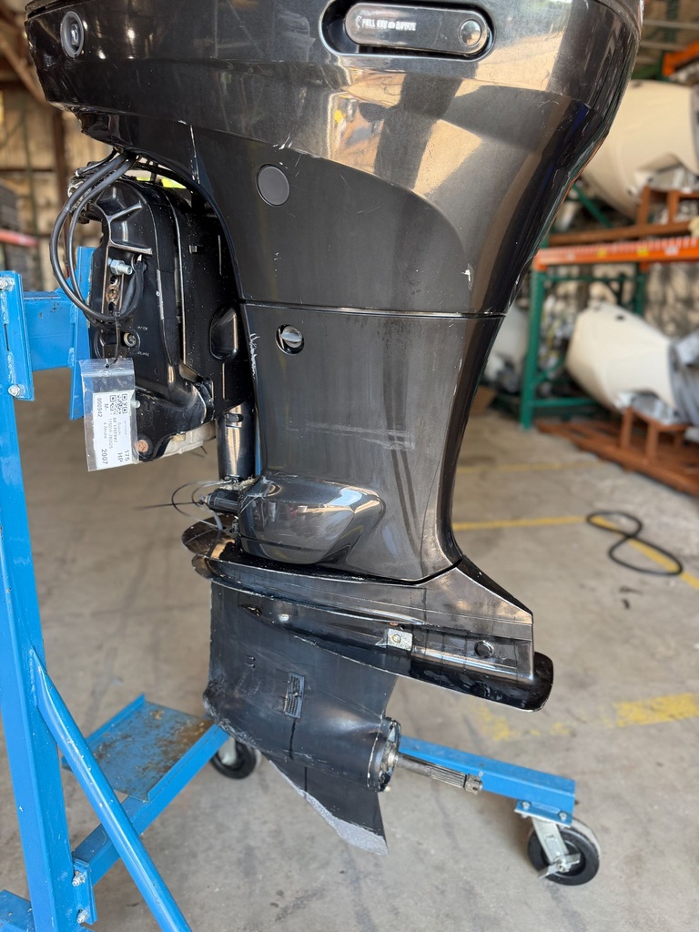 2008 Suzuki DF175 175HP 4 Stroke Outboard Engine 25" Shaft