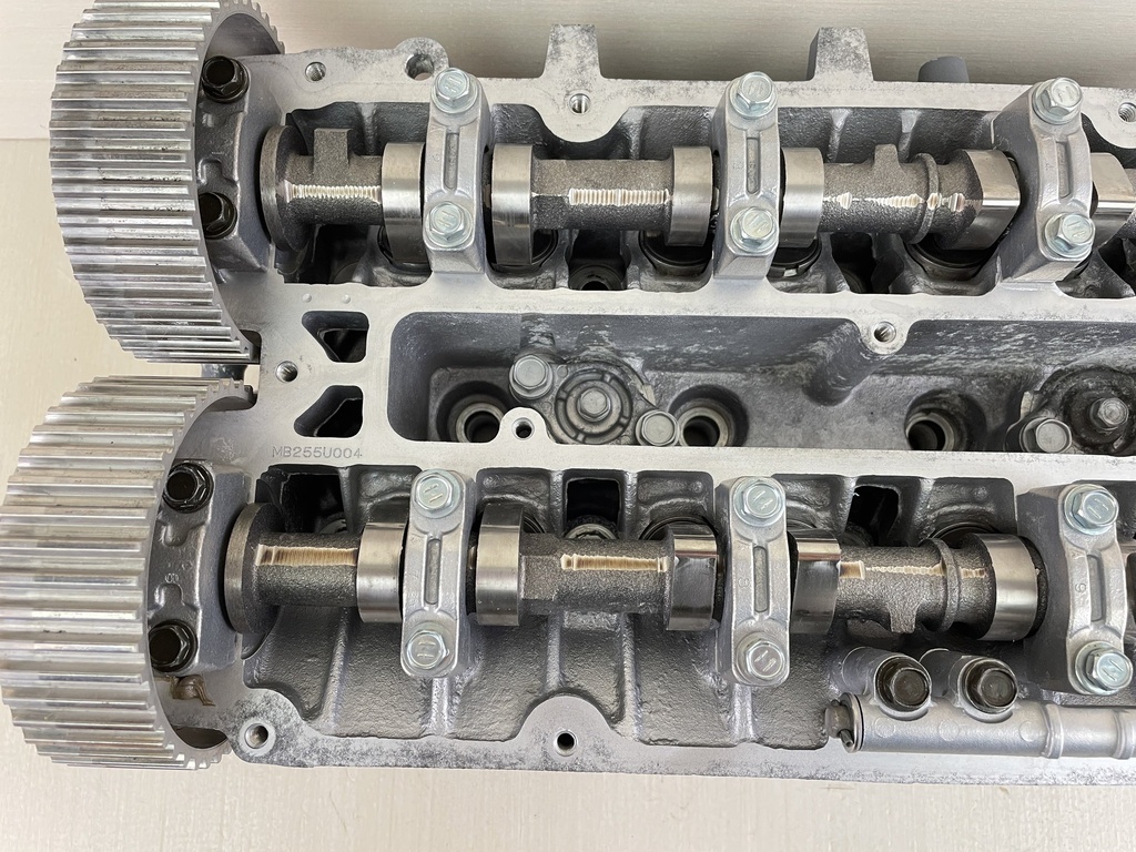 2006 Yamaha 115HP 4 Stroke Outboard Cylinder Head 68V-W009A-05-1S