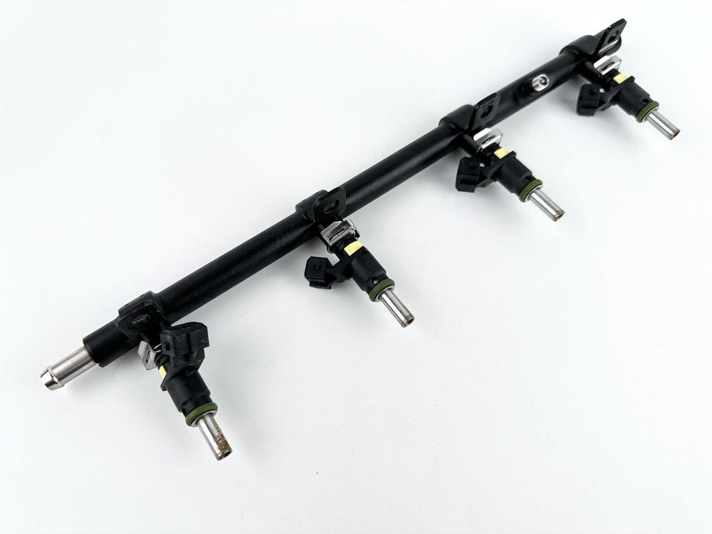 2018 Mercury 115 HP 4 Stroke Outboard Fuel Injector Set W/ Rail 8M6002428 OEM