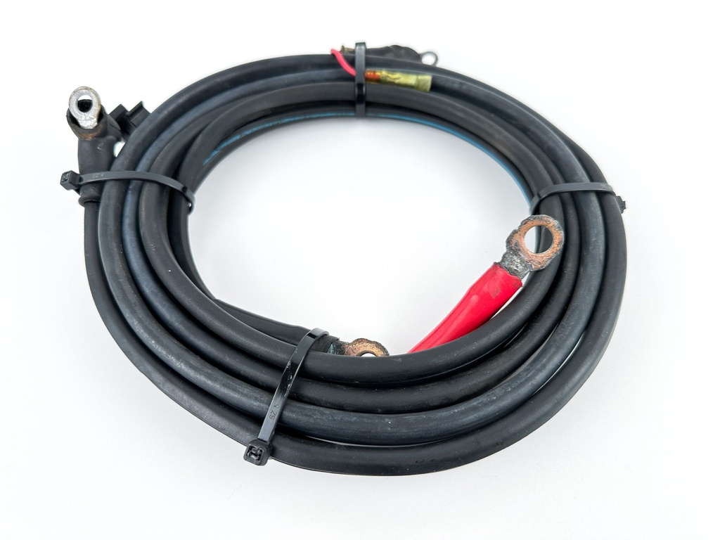 2004 Yamaha 90 HP 2 Stroke Outboard Battery Cables 6H0-82105-J1-00 OEM