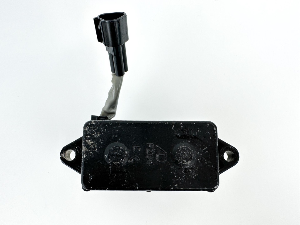 2004 Yamaha 90 HP 2 Stroke Outboard Trim Tilt Relay 61A-81950-00-00 OEM