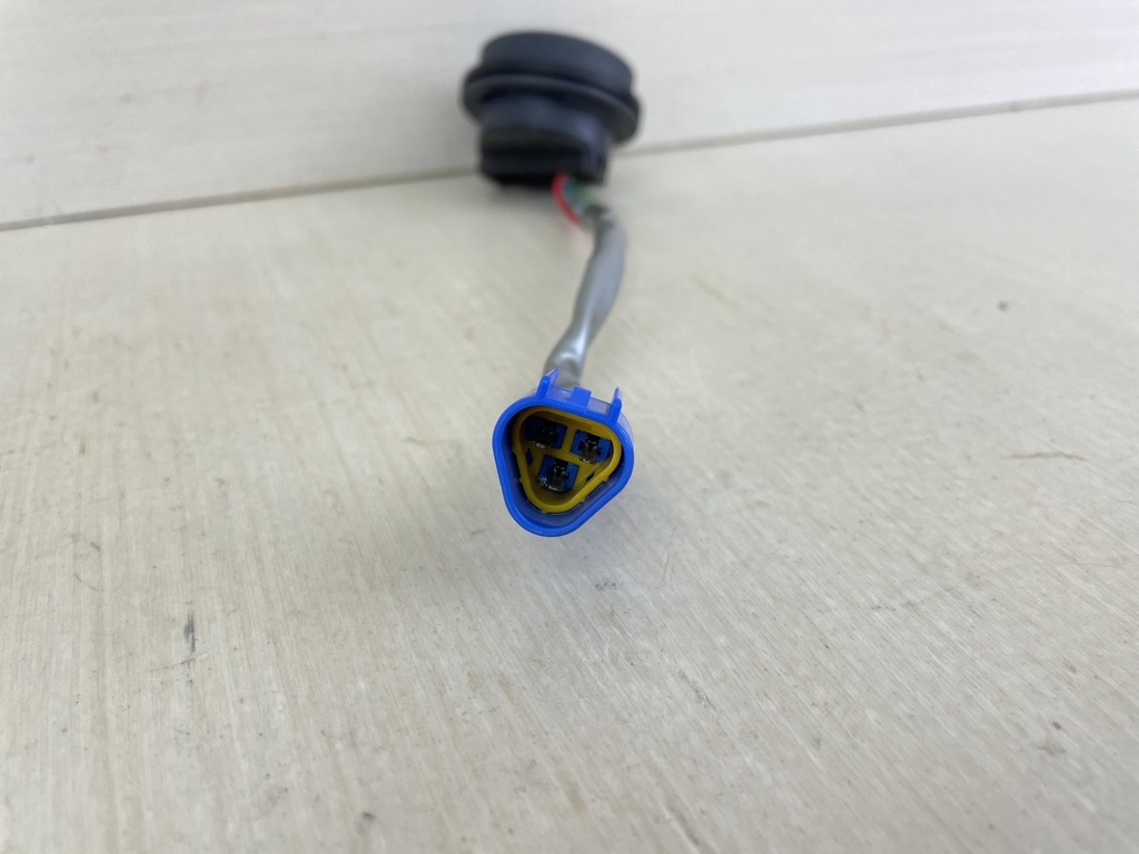 2006 Yamaha 115HP 4 Stroke Outboard Trim & Tilt Switch Assembly 63D-82563-10-00