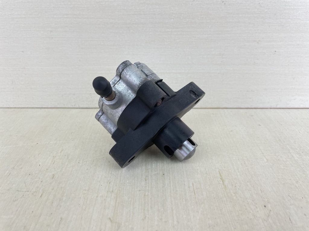 2006 Yamaha 115HP 4 Stroke Outboard Fuel Pump Assembly 68V-24410-00-00