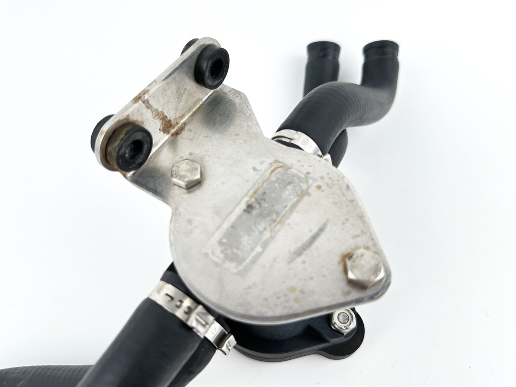 2014 Evinrude 300 HP 2 Stroke Outboard Pressure Relief Valve 5007970 OEM
