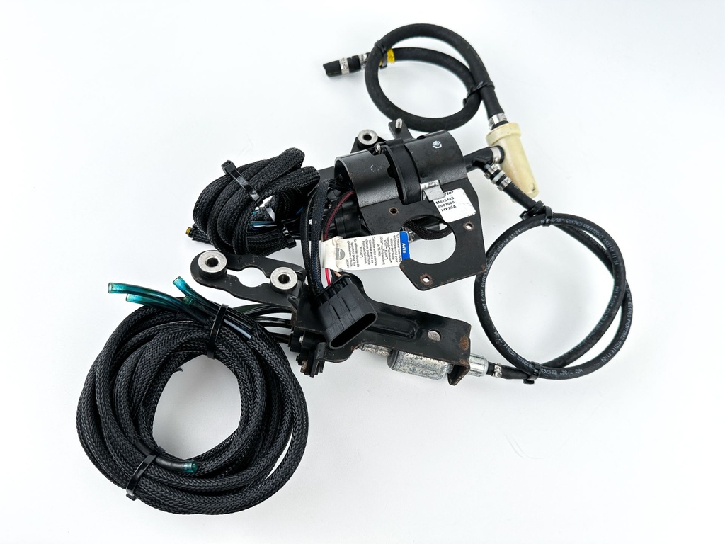 2014 Evinrude 300 HP 2 Stroke Outboard Oil Pump W/ Rear Pump 5008418