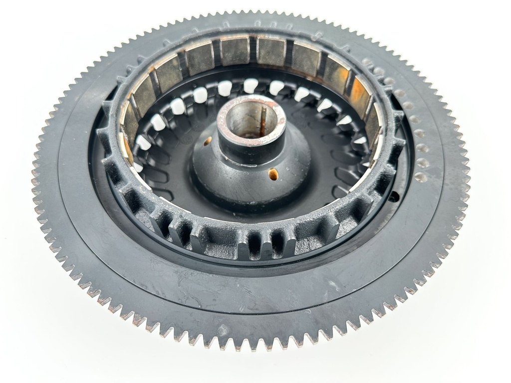 2014 Evinrude 300 HP 2 Stroke Outboard Flywheel 0586966 OEM