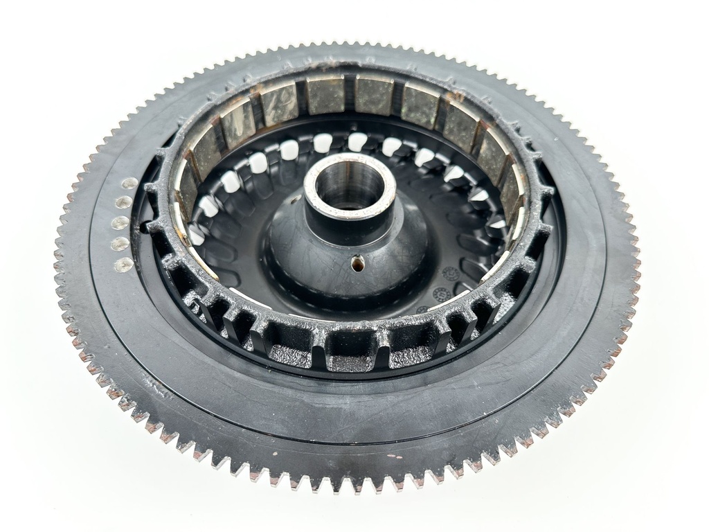 2013 Evinrude 250 HP 2 Stroke Outboard Flywheel 0586966 OEM
