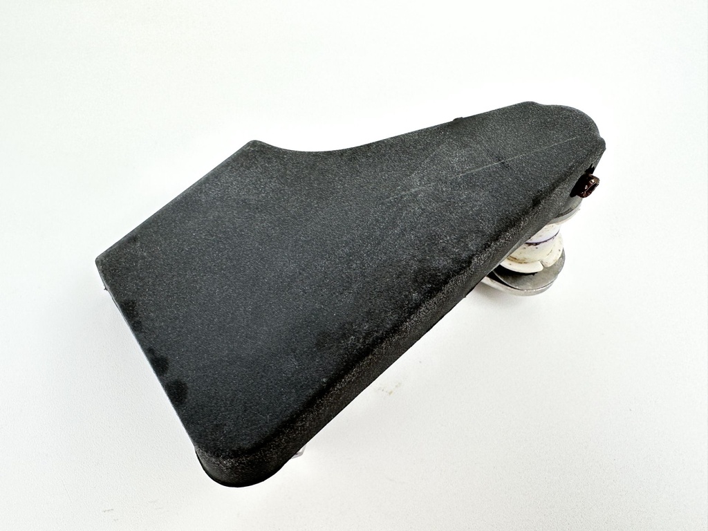 2013 Evinrude 250 HP 2 Stroke Outboard Starboard Latch Handle 5005708 OEM