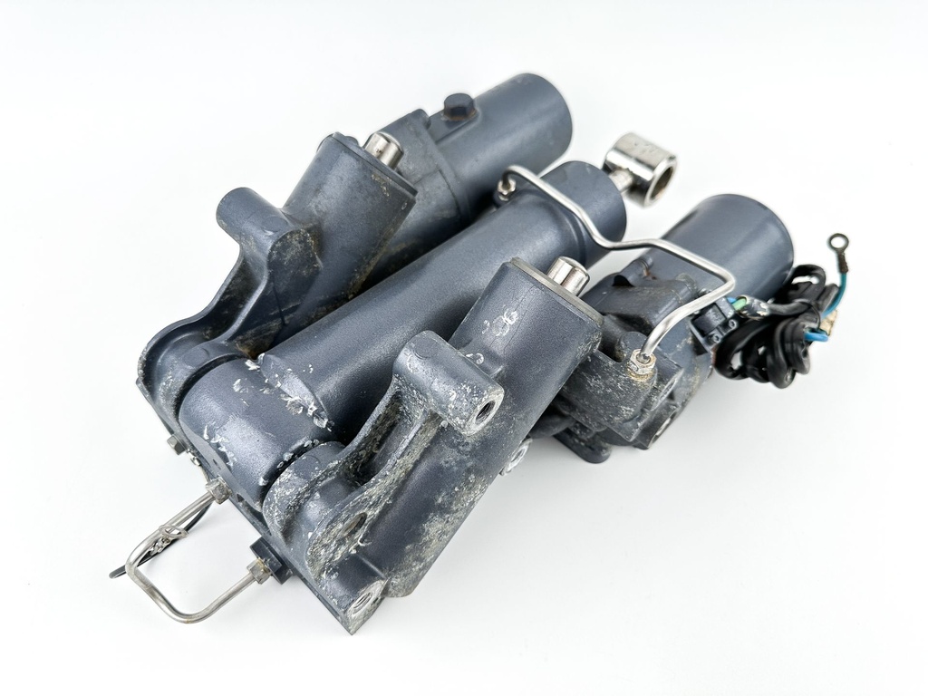 02-18 Yamaha 200 225 250 300 HP 4 Stroke Outboard Power Trim Tilt Unit