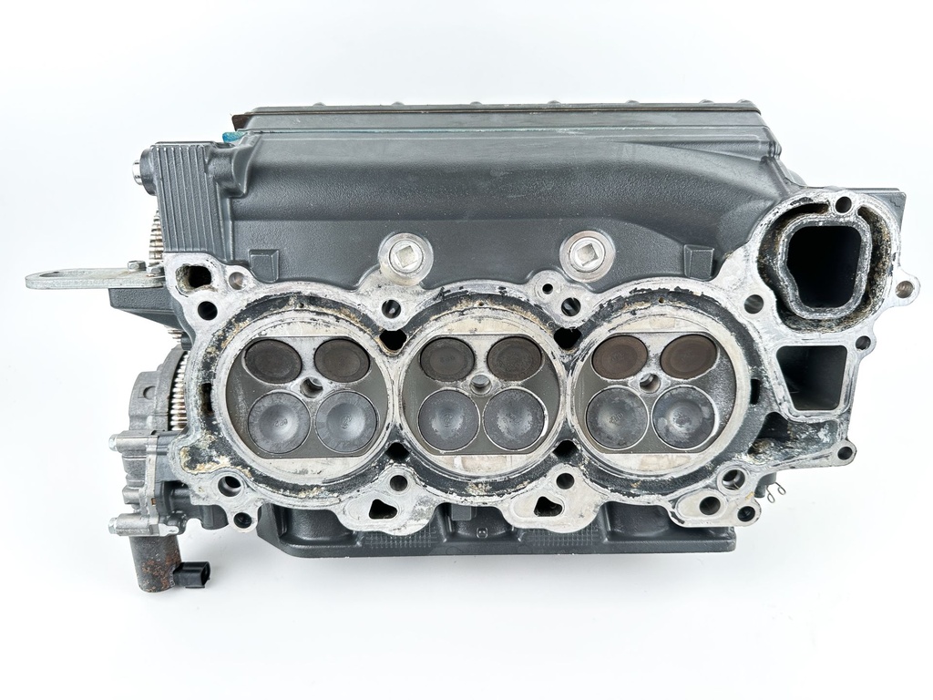 2009 Yamaha 250 HP 4 Stroke Outboard Starboard Cylinder Head 6P2-W009A-02-9S OEM